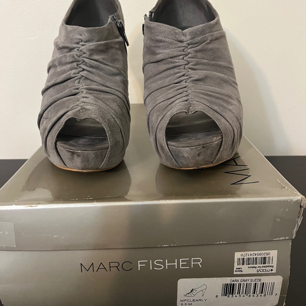 Marc Fisher gray suede heel with peep toe 9.5